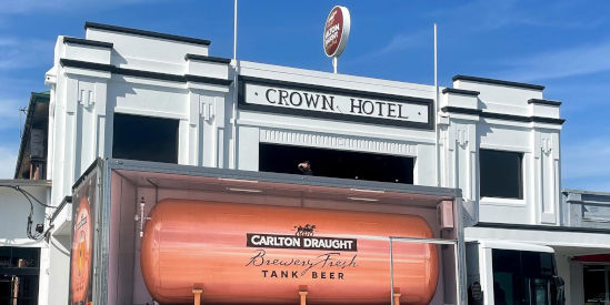 Crown Hotel, Traralgon